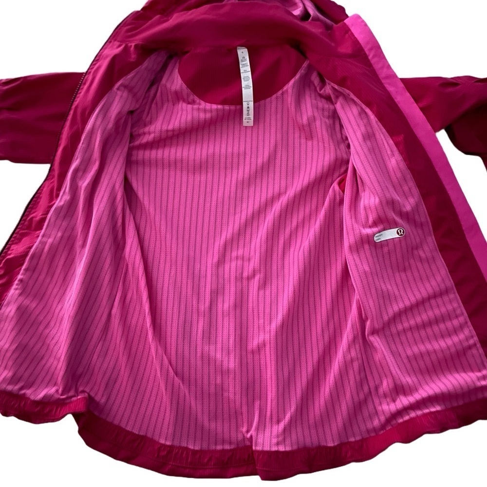 Lululemon Run Track and Field Jacket Fruity Tootie Pink Stripe Size 4 - Picture 6 of 12